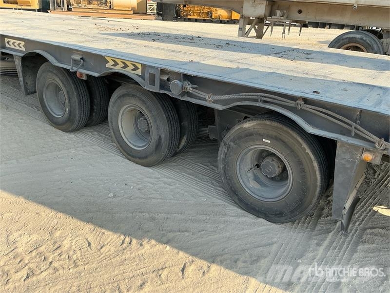  11.4 m Tri/A Step Deck Trailer لوادر منخفضة