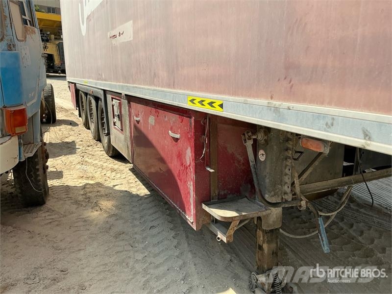 13.3 m Tri/A Refrigerated Trailer Külmikpoolhaagised