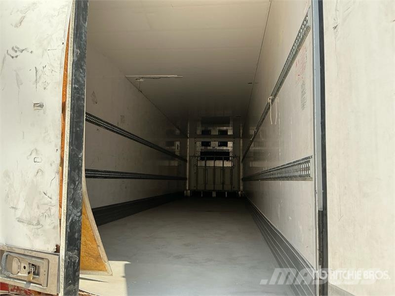 13.3 m Tri/A Refrigerated Trailer Külmikpoolhaagised