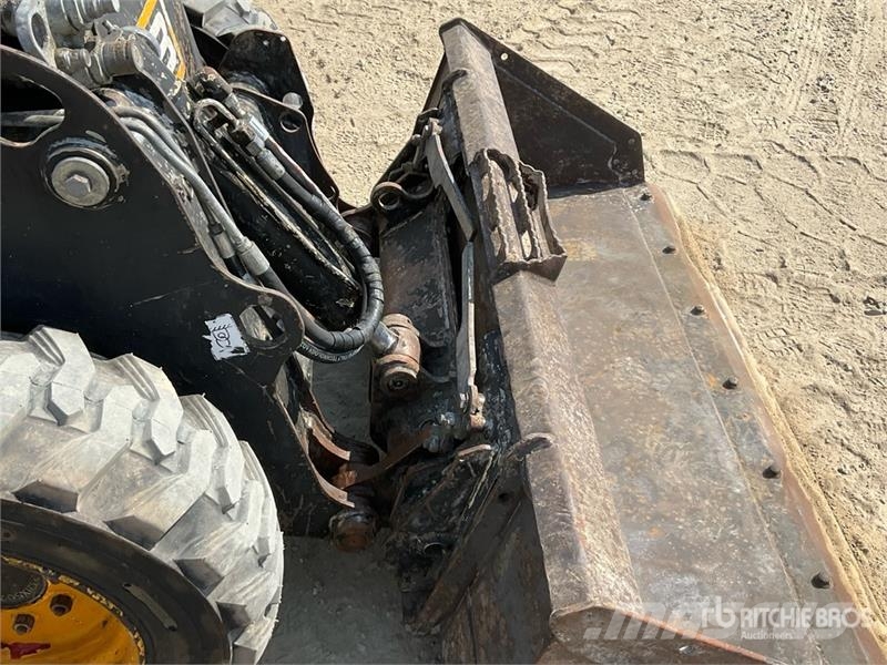 135HD Skid Steer Loader Kompaktlaadurid
