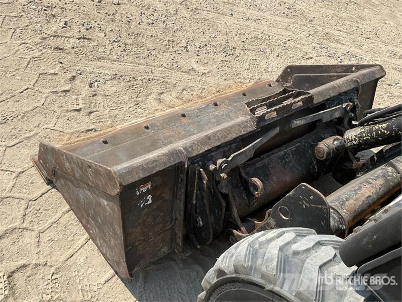 135HD Skid Steer Loader Kompaktlaadurid