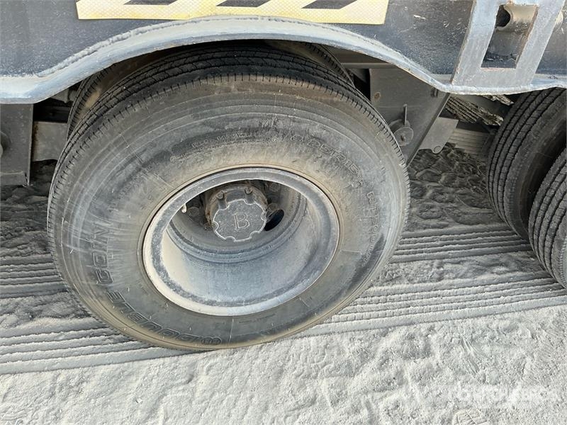 15 m Tri/A Step Deck Trailer Низькорамні причепи