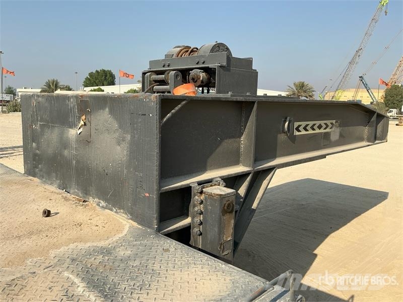 15 m Tri/A Step Deck Trailer Низькорамні причепи