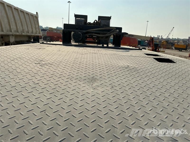 15 m Tri/A Step Deck Trailer Низькорамні причепи