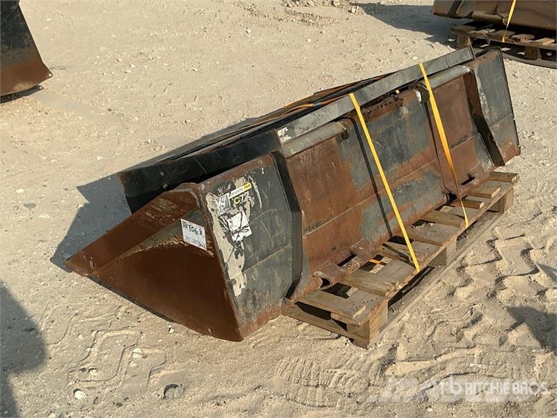 1800 mm Skid Steer Forks w/ Skid Steer Bucket Kašike / Korpe