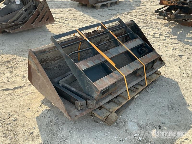 1800 mm Skid Steer Forks w/ Skid Steer Bucket Kašike / Korpe