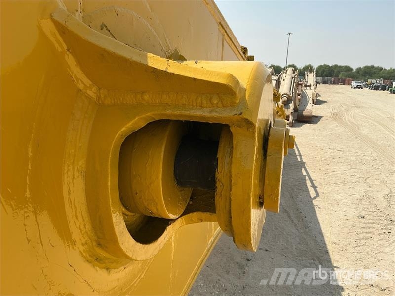  20 m Long Reach Excavator Boom w/ Stick - Fits Kom مكونات أخرى