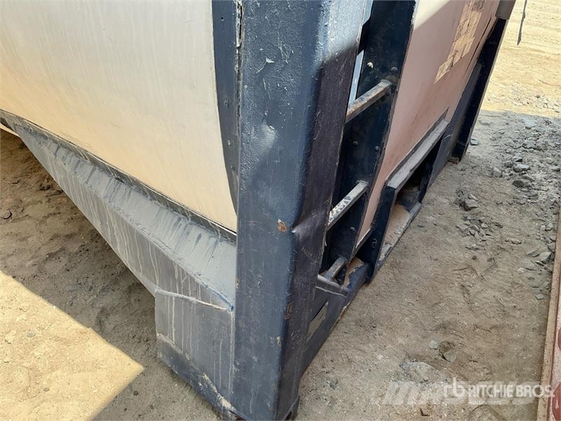 23000 L Containerized Diesel Tank Üzemanyag- és adaléktartályok