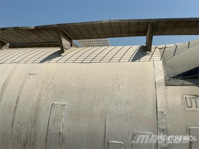  23845 L Containerized Diesel Tank صهاريج الوقود والصهاريج الإضافية