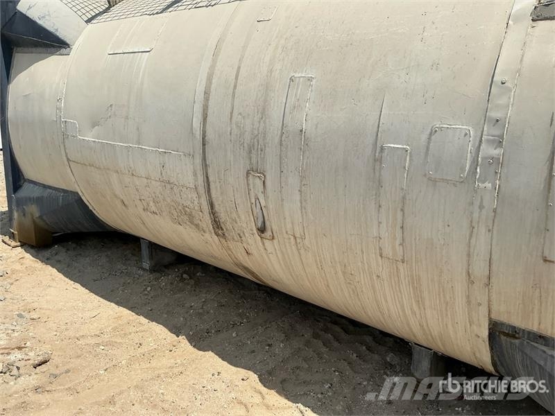  23845 L Containerized Diesel Tank صهاريج الوقود والصهاريج الإضافية