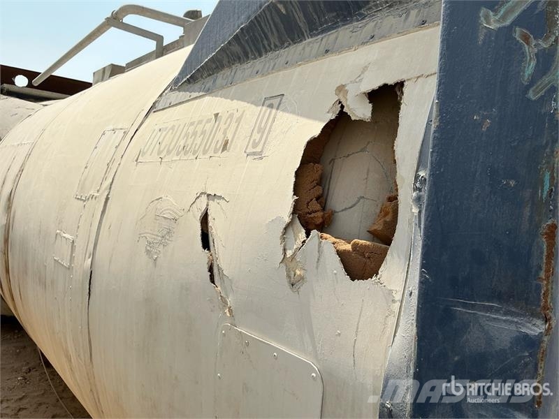  23845 L Containerized Diesel Tank صهاريج الوقود والصهاريج الإضافية