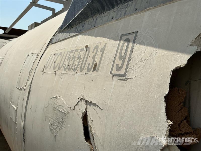  23845 L Containerized Diesel Tank صهاريج الوقود والصهاريج الإضافية