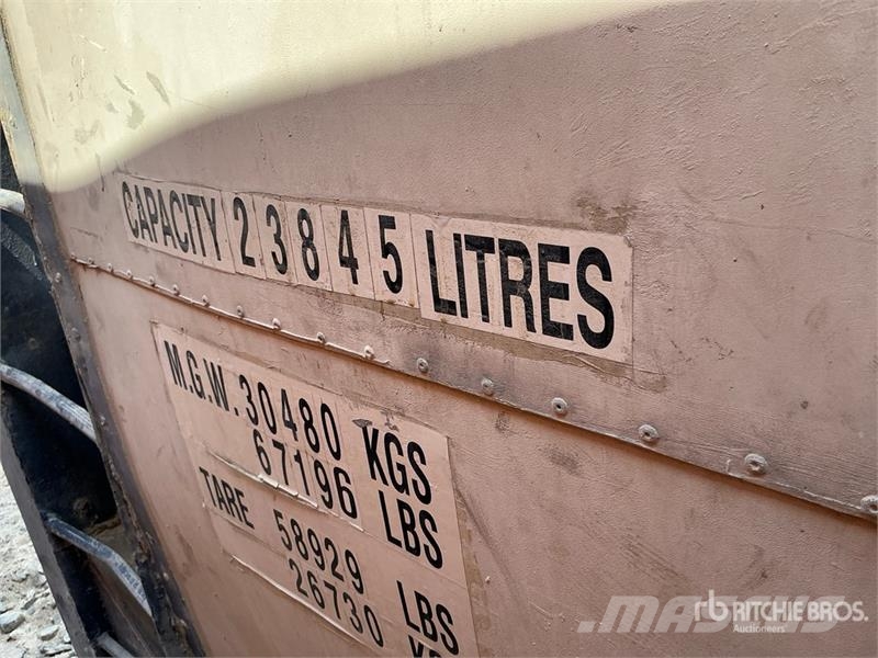  23845 L Containerized Diesel Tank صهاريج الوقود والصهاريج الإضافية