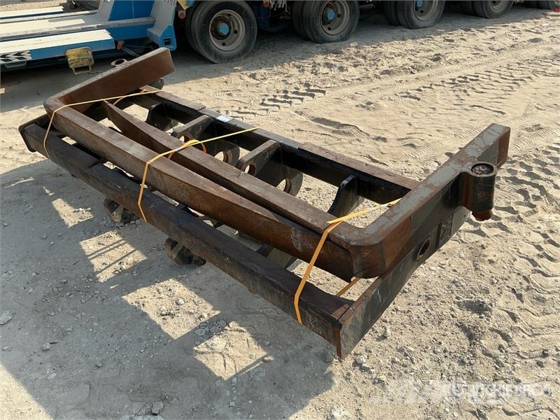  2400 mm Wheel Loader Forks - Fits CAT 950 Fourche