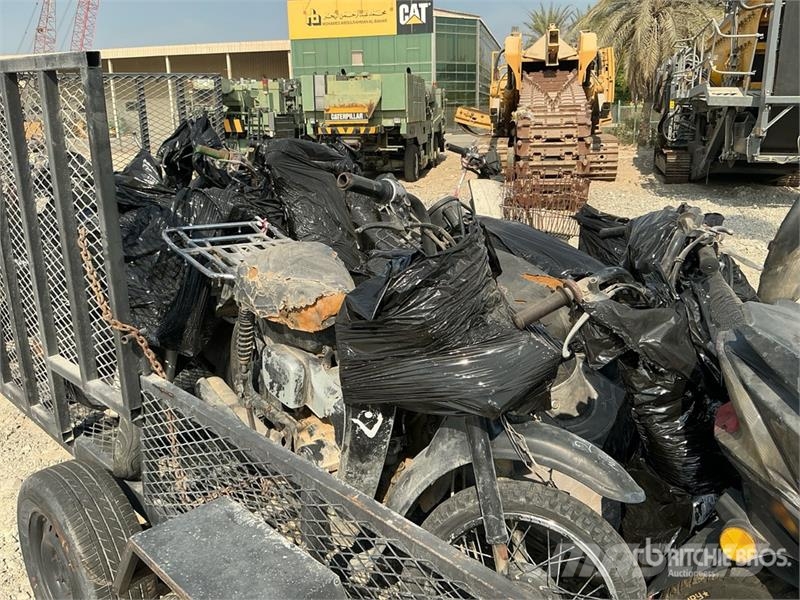 5.5 M T/A Tow Behind Trailer w/Quantity of 17 Scoo Прочие прицепы