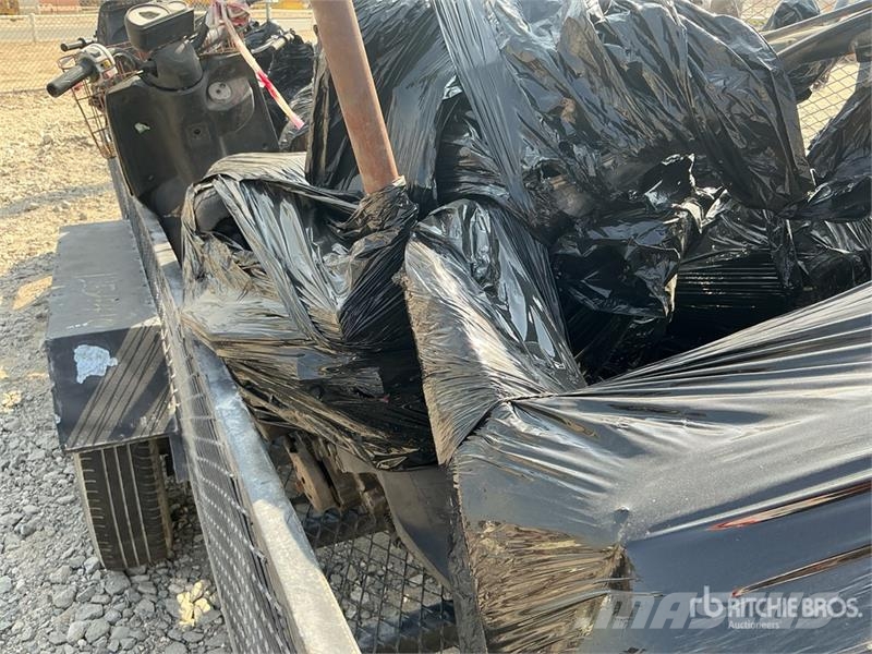 5.5 M T/A Tow Behind Trailer w/Quantity of 17 Scoo Прочие прицепы