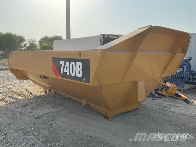 Articulated Dump Truck Body - Fits Cat 740B Vehículos de caha cerrada