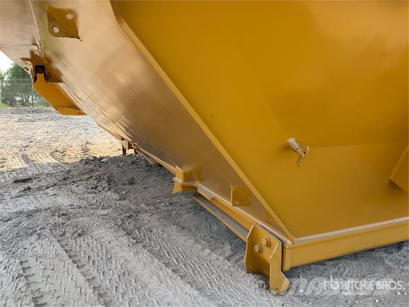 Articulated Dump Truck Body - Fits Cat 740B Vehículos de caha cerrada