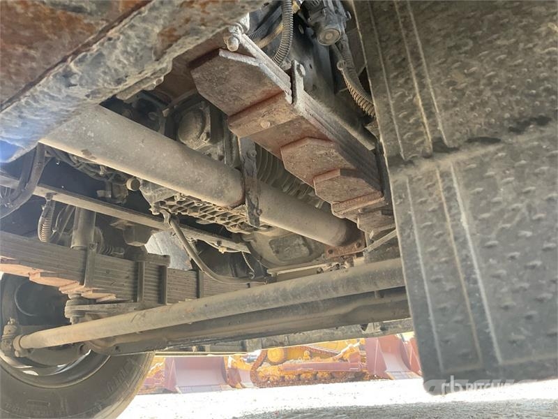 Ashok Leyland Falcon 4x2 51-Seat Transit Bus Minibussen