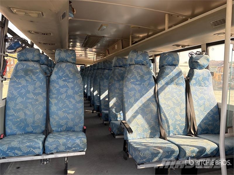 Ashok Leyland Falcon 4x2 53-Seat Transit Bus حافلة صغيرة