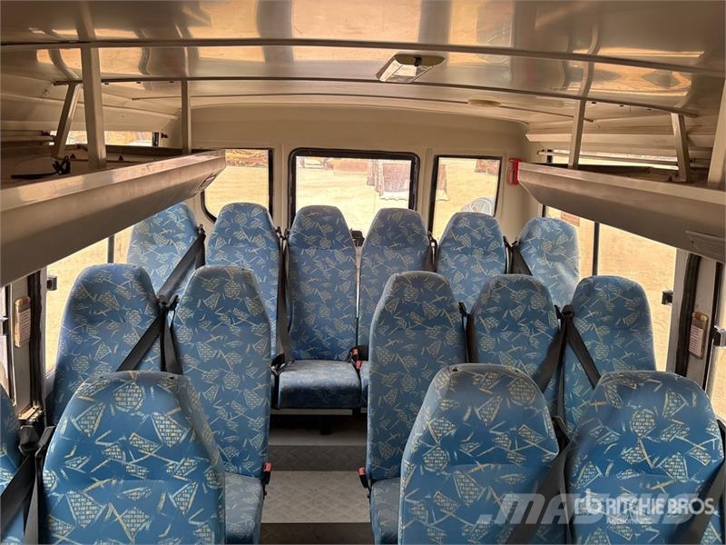 Ashok Leyland Falcon 4x2 53-Seat Transit Bus Mini autobusi