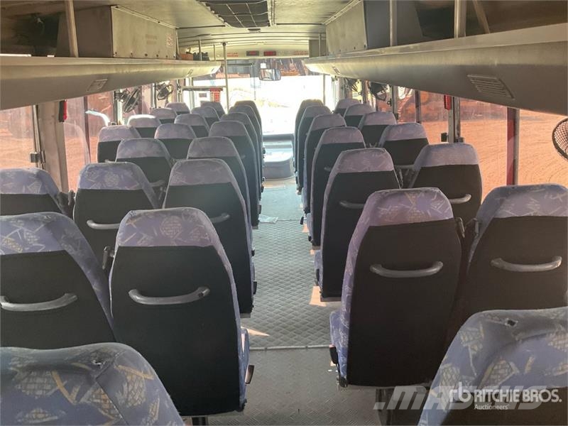Ashok Leyland Falcon 4x2 51-Seat Transit Bus Minibussen