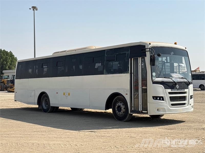 Ashok Leyland Falcon 4x2 64-Seat Transit Bus Minibussen