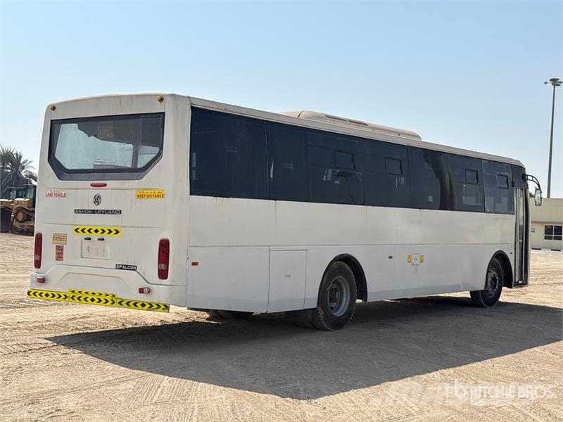Ashok Leyland Falcon 4x2 64-Seat Transit Bus Minibussen
