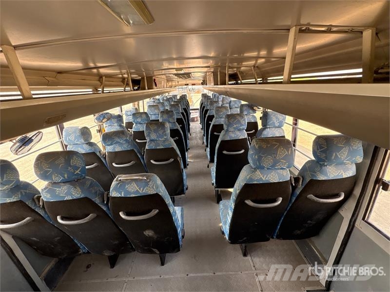 Ashok Leyland Falcon 4x2 53-Seat Transit Bus حافلة صغيرة
