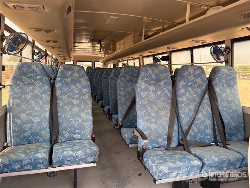 Ashok Leyland Falcon 4x2 53-Seat Transit Bus Mini autobusi