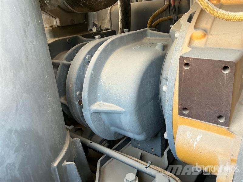 Atlas Copco XAMS 850 مكابس