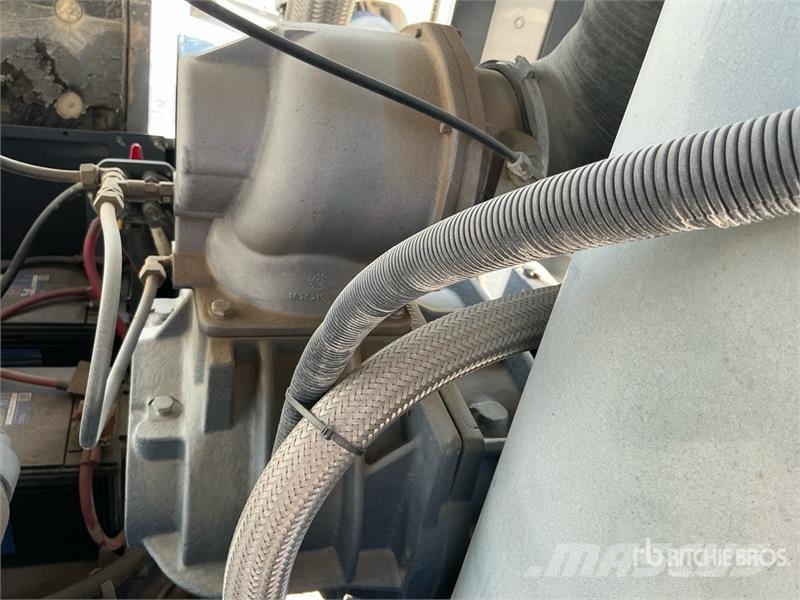 Atlas Copco XAMS 850 مكابس