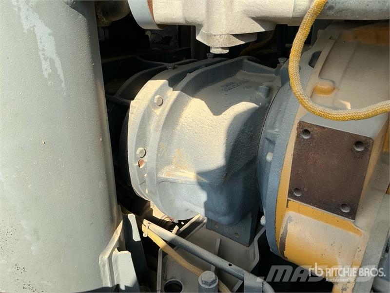 Atlas Copco XAMS 850 مكابس