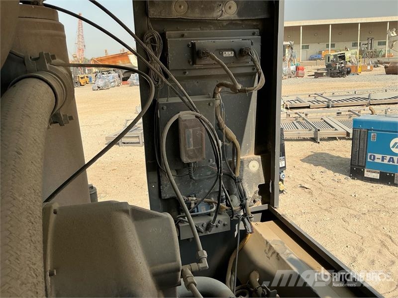 Atlas Copco XAMS 850CD Mobile Air Compressor مكابس