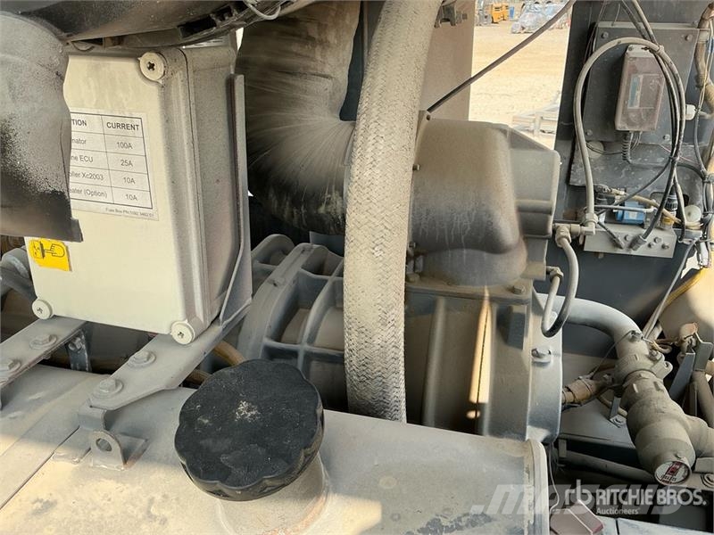 Atlas Copco XAMS 850CD Mobile Air Compressor مكابس