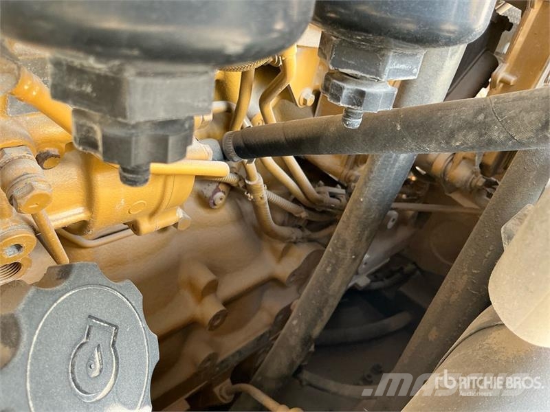 Atlas Copco XAMS850CD Mobile Air Compressor مكابس