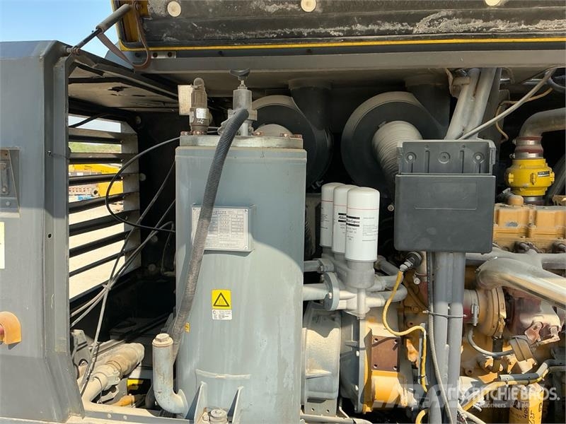 Atlas Copco XAMS850CD Mobile Air Compressor مكابس