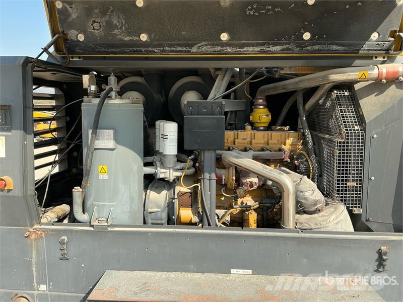 Atlas Copco XAMS850CD Mobile Air Compressor مكابس