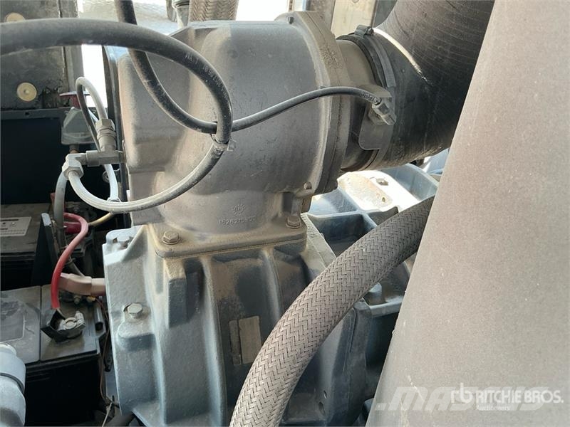 Atlas Copco XAMS850CD Mobile Air Compressor مكابس