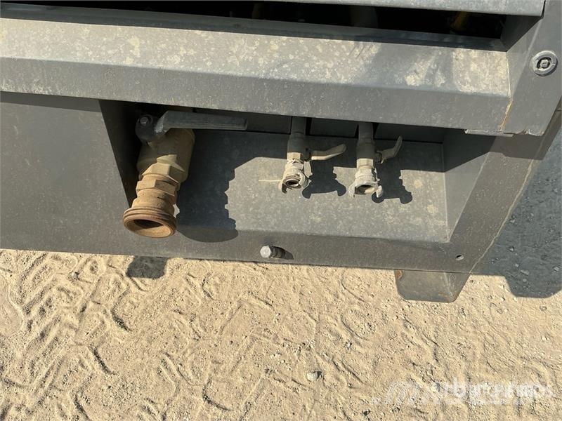 Atlas Copco XAMS850CD Mobile Air Compressor مكابس