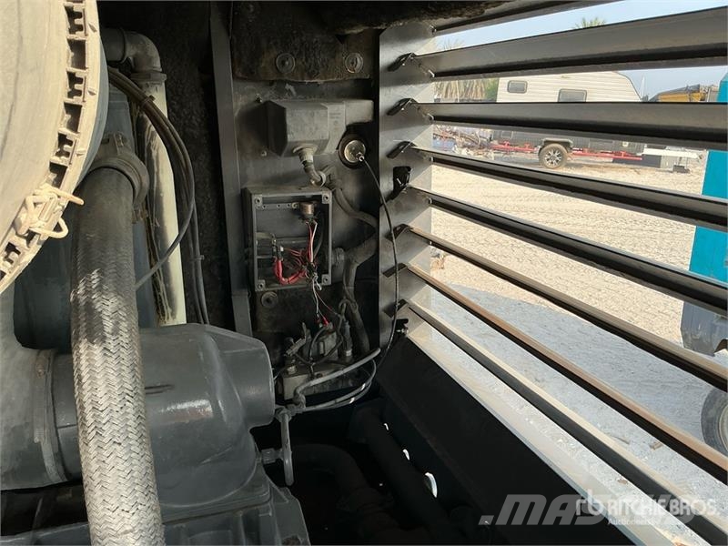 Atlas Copco XATS 800 Mobile Air Compressor مكابس