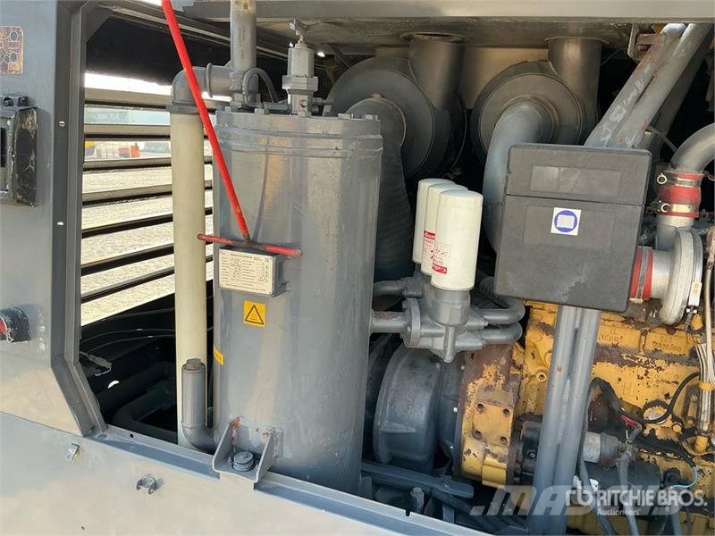 Atlas Copco XATS 800 Mobile Air Compressor مكابس