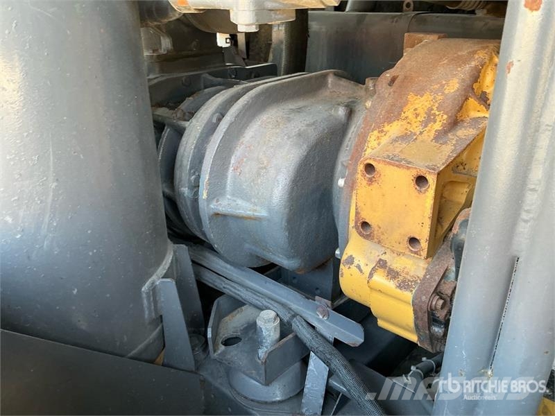 Atlas Copco XATS 800 Mobile Air Compressor مكابس