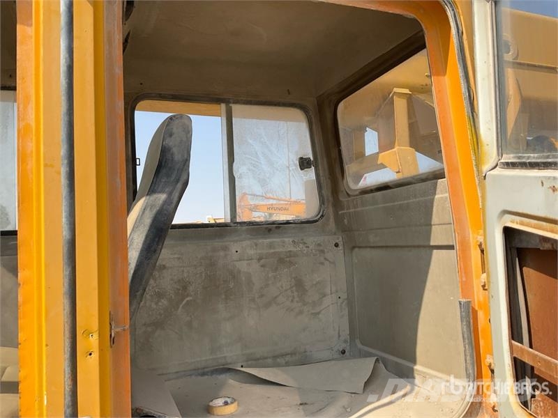 AWM Puyuan C25E 25 ton 6x4 Hydraulic Truck Crane Derik kranovi