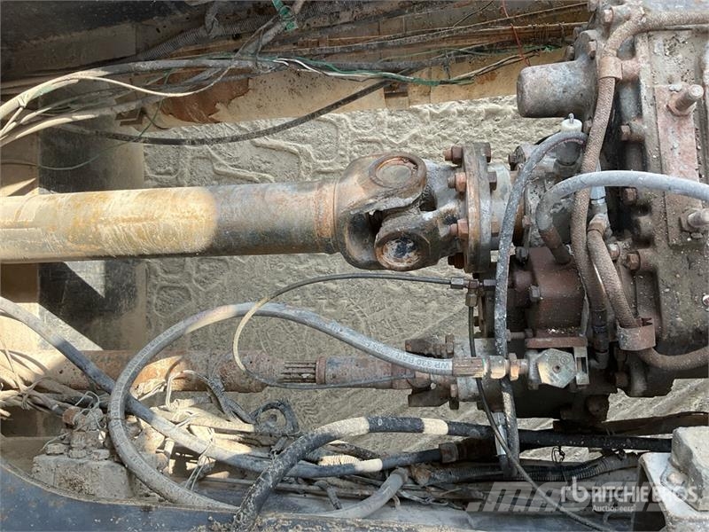AWM Puyuan C25E 25 ton 6x4 Hydraulic Truck Crane Derik kranovi