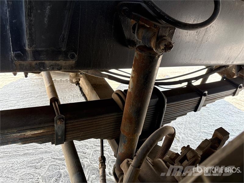  AWM Puyuan-Zoomlion C25 25 ton 6x4 Hydraulic Truck رافعات مجنزرة