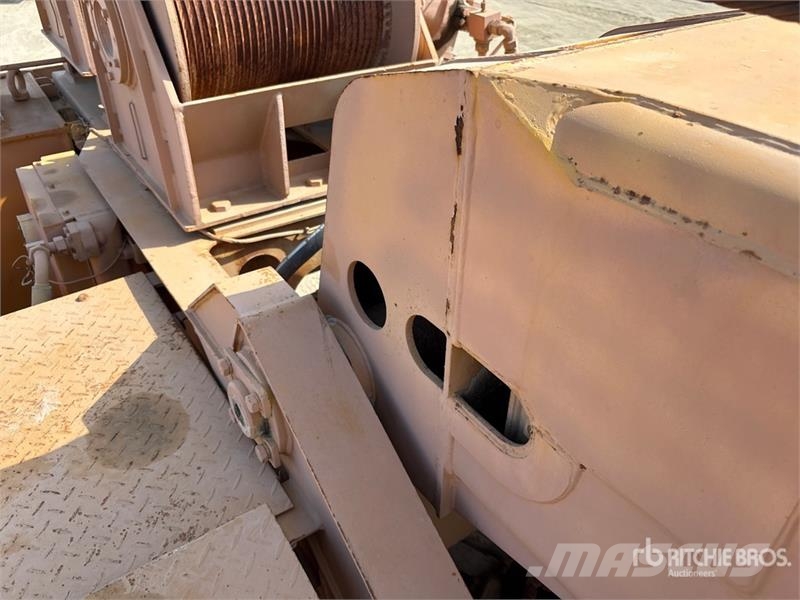  AWM Puyuan-Zoomlion C25 25 ton 6x4 Hydraulic Truck رافعات مجنزرة