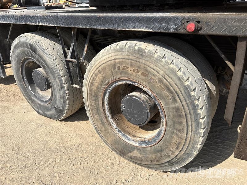  AWM Puyuan-Zoomlion C25 25 ton 6x4 Hydraulic Truck رافعات مجنزرة