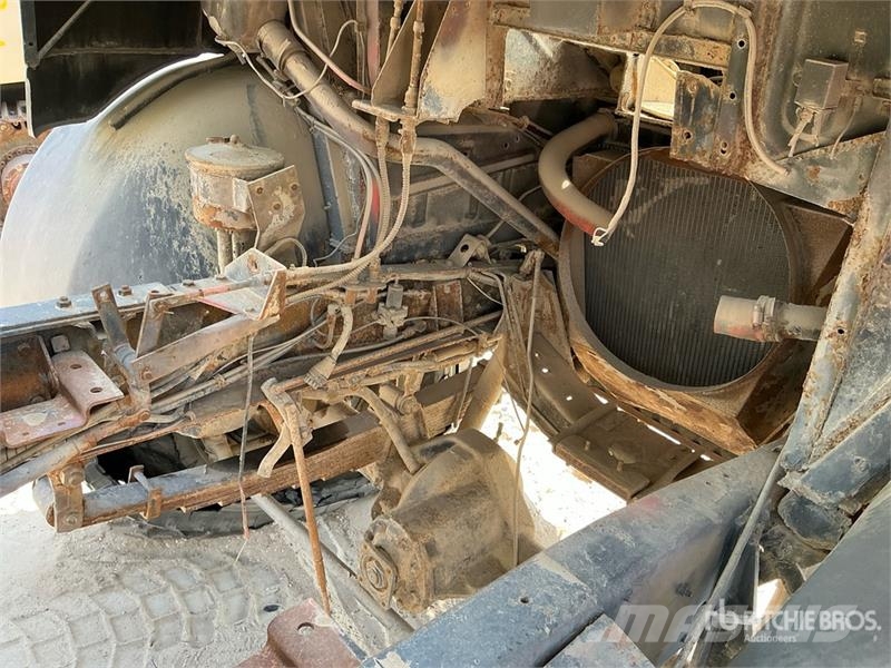 Bedford 10000 L 4x4 Water Truck (Inoperable) Vanningsvogn for støvdemping