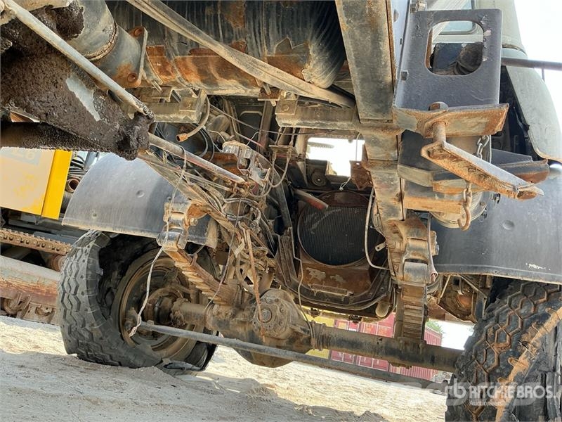 Bedford 10000 L 4x4 Water Truck (Inoperable) Vanningsvogn for støvdemping